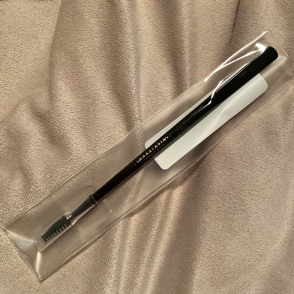 Anastasia Beverly Hills Brow Freeze Applicator Brush - Picture 4 of 6